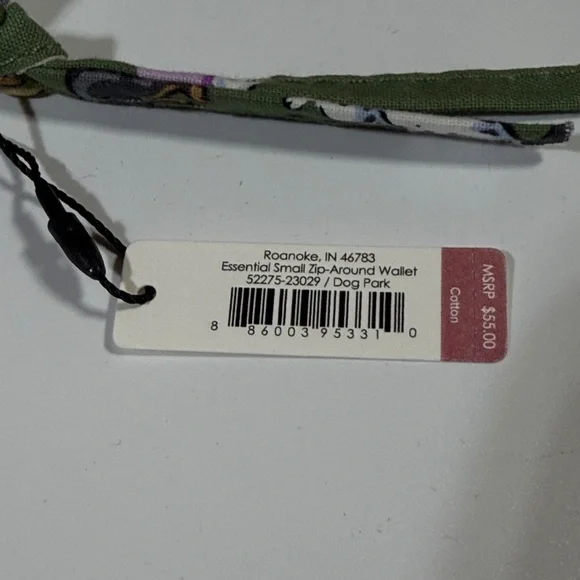 Vera Bradley Essential Small Zip-Around Wallet in Dog Park NWT - Picture 4 of 5